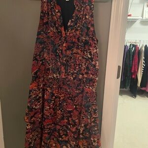 Evereve Sleeveless V-Neck Floral Midi Dress - Black, Orange, Red